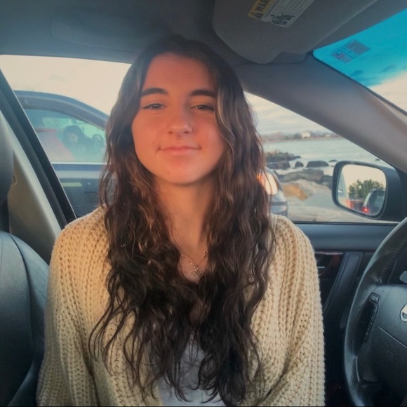 Meet your Posher, Michaela - Picture 1 of 1